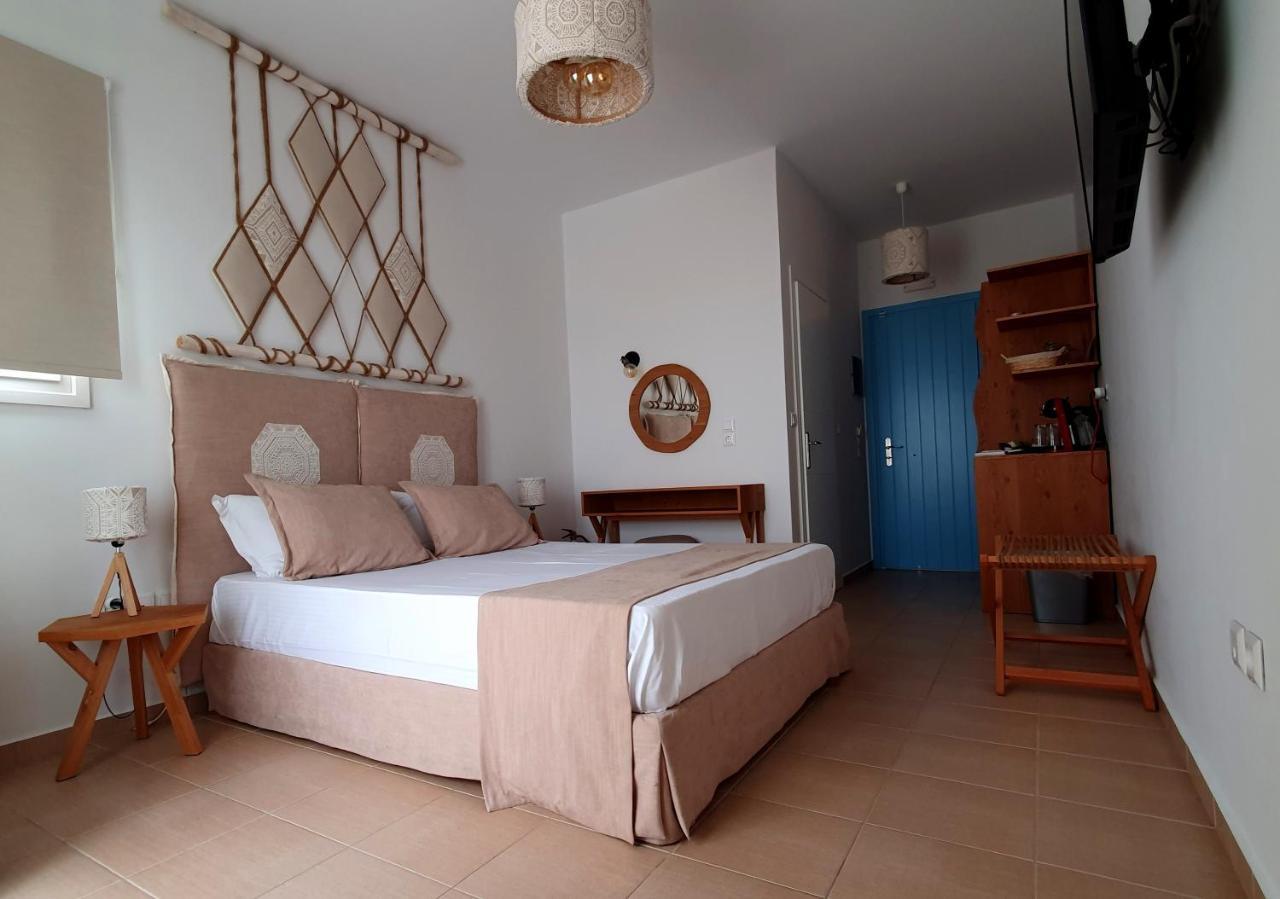 Sarakiniko Rooms Adamantas Exterior photo