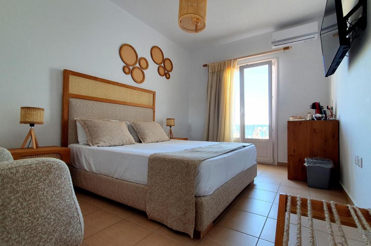 Sarakiniko Rooms Adamantas Exterior photo