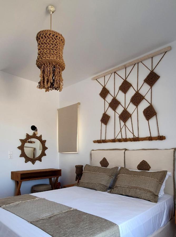 Sarakiniko Rooms Adamantas Exterior photo