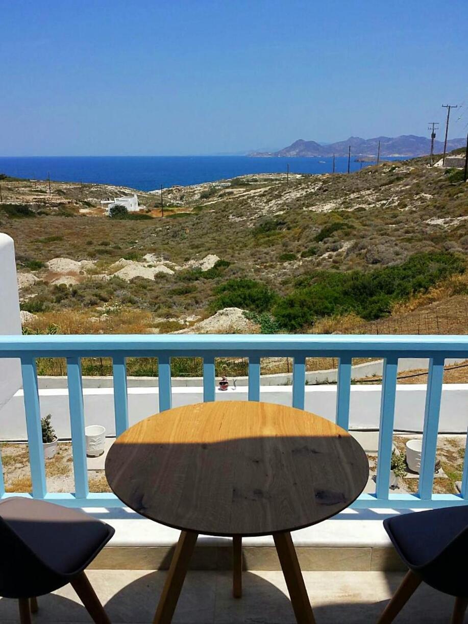 Sarakiniko Rooms Adamantas Exterior photo
