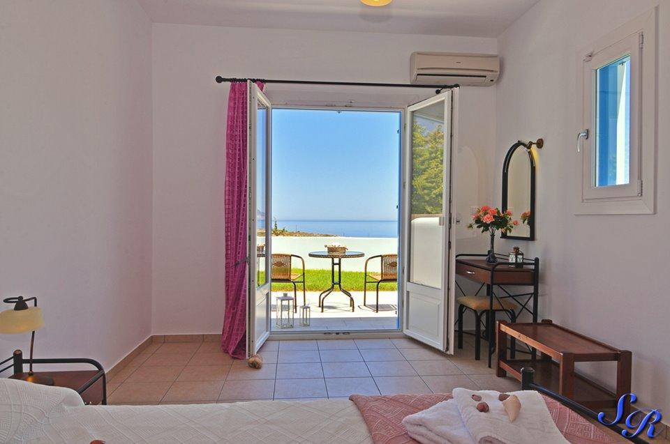 Sarakiniko Rooms Adamantas Exterior photo