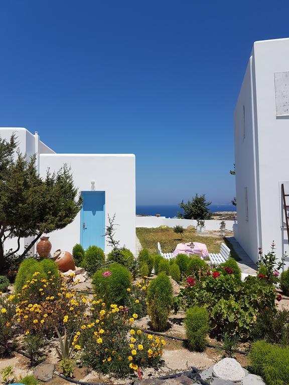 Sarakiniko Rooms Adamantas Exterior photo