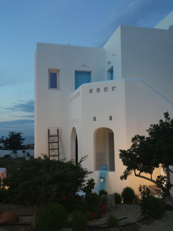 Sarakiniko Rooms Adamantas Exterior photo