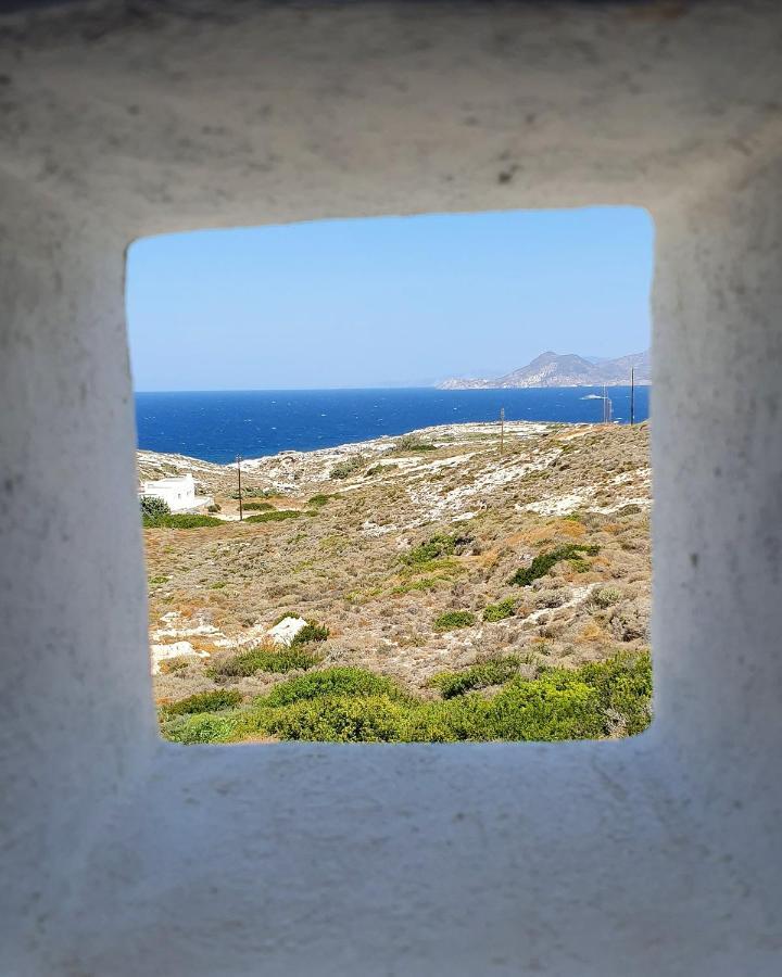 Sarakiniko Rooms Adamantas Exterior photo