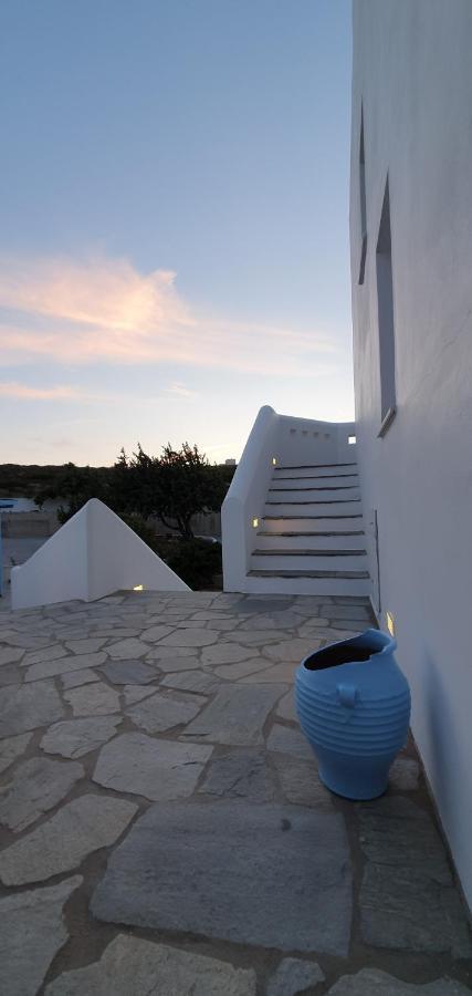 Sarakiniko Rooms Adamantas Exterior photo
