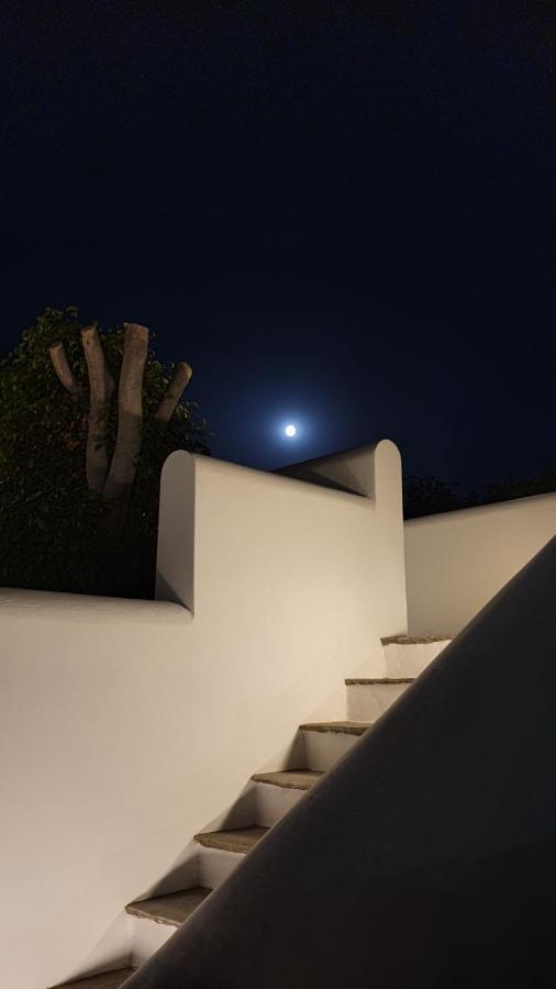 Sarakiniko Rooms Adamantas Exterior photo